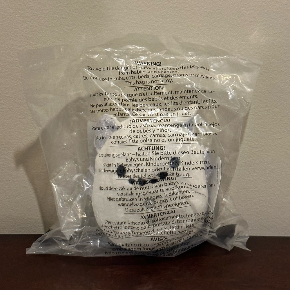 Snowman Emily the Bat 5” Select Series Squishmallow  *BNWT/SEALED*